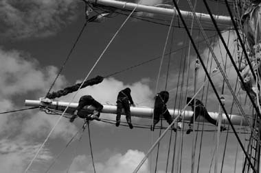 nave scuola Belem a riva