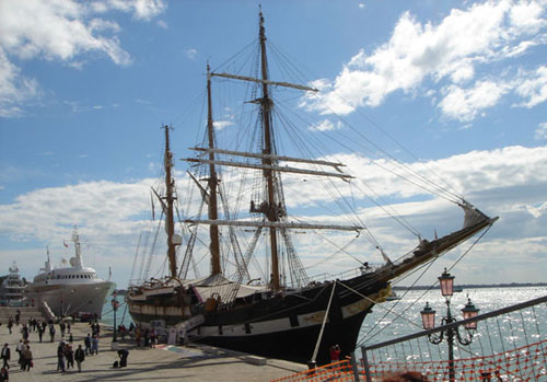 nave scuola Palinuro a Venezia