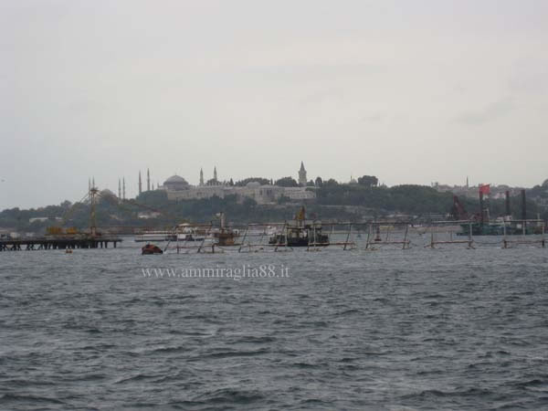 palazzo topkapi corno d'oro lungo il Bosforo Istanbul Turchia