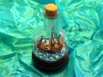 veliero nave in bottiglia
