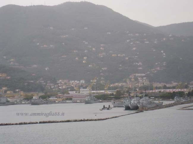crociera nave Costa Diadema arsenale la spezia sommergibili navi marina militare