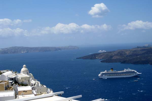 crociera nelle isole greche santorini