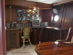 scrivania su nave Italia