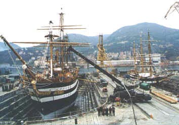 Vespucci e Palinuro in manutenzione in Arsenale a La Spezia