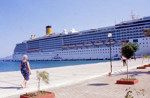 nave da crociera Costa Atlantica